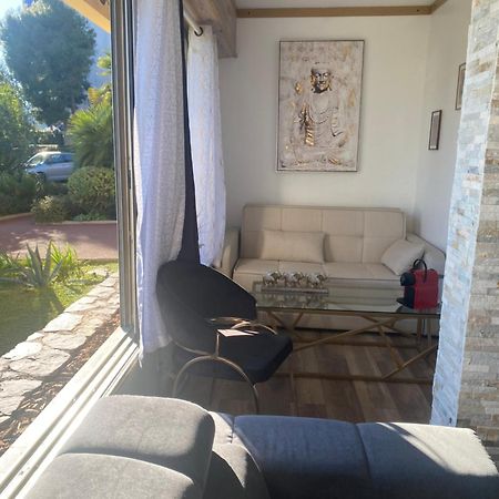 Appartement Confortable, Petite Vue Mer Et Piscine Cassis Zewnętrze zdjęcie