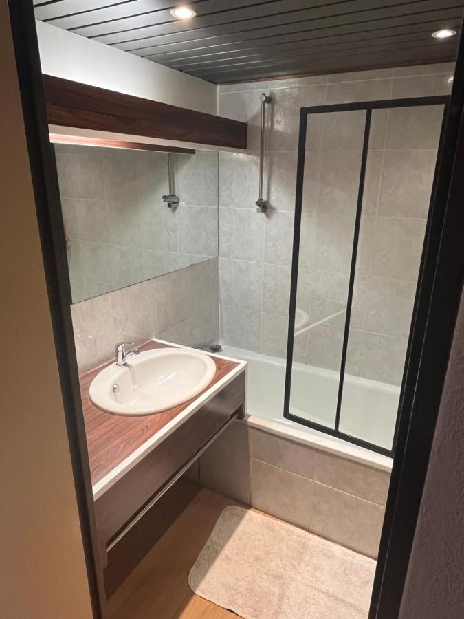 Appartement Confortable, Petite Vue Mer Et Piscine Cassis Zewnętrze zdjęcie