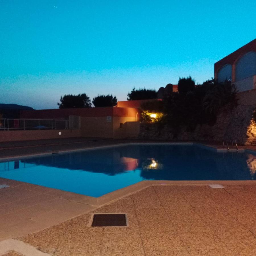Appartement Confortable, Petite Vue Mer Et Piscine Cassis Zewnętrze zdjęcie